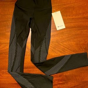 Lululemon Black HR Tight Leggings